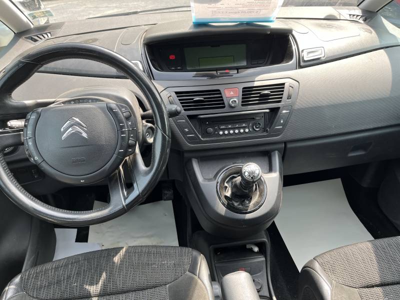 Voiture d’occasion CITROËN Grand C4 PICASSO I Ph2 1.6 HDI 112 Exclusive. BV6. 7 Places. avec Régulateur et limiteur de vitesse et Radars de Recul ainsi que siège semi-cuir. Garantie 12 Mois.