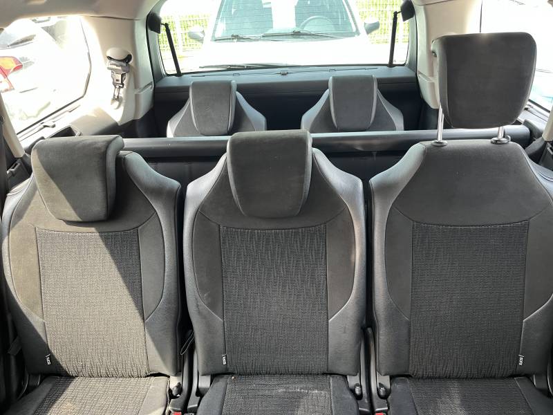 Voiture d’occasion CITROËN Grand C4 PICASSO I Ph2 1.6 HDI 112 Exclusive. BV6. 7 Places. avec Régulateur et limiteur de vitesse et Radars de Recul ainsi que siège semi-cuir. Garantie 12 Mois.