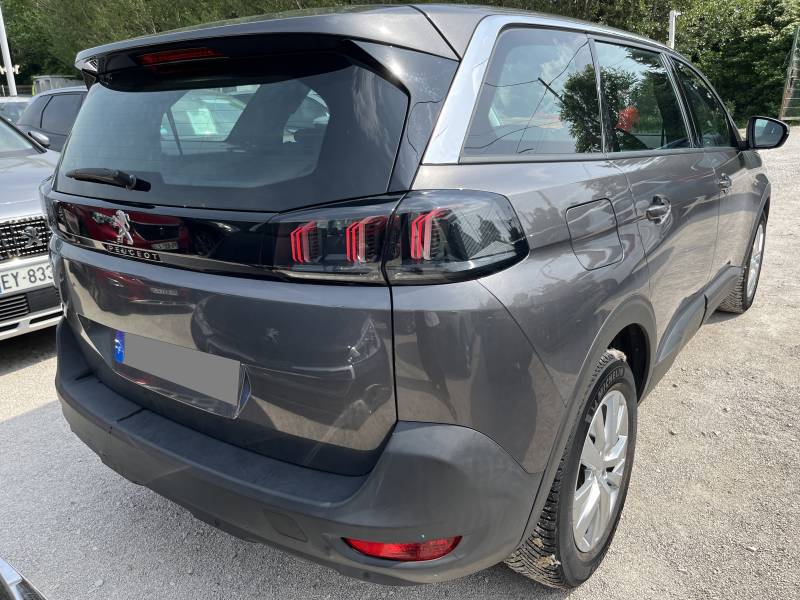 Voiture d’occasion PEUGEOT 5008 II Ph2 1.5 Blue HDI 130 Active Business. 7P. EAT 8. 1ère Main.  Avec GPS Europe tactile et Radar AV + AR ainsi que CarPlay. Garantie 12 Mois.
