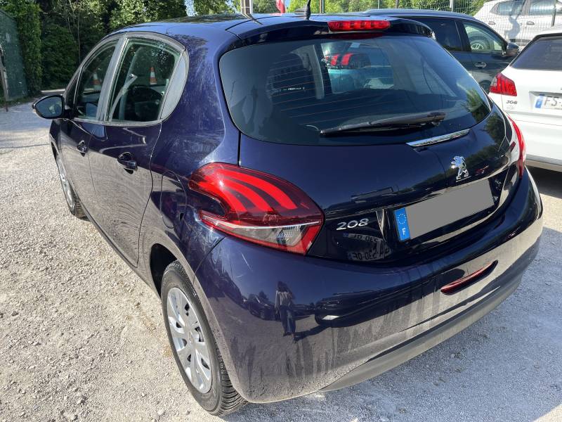  208 I Ph2 1.5 Blue HDI 102 Premium Pack en excellent état, alliant fiabilité et économie. A ORANGE