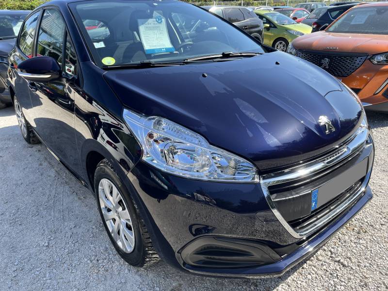 Ce modèle répond parfaitement aux besoins d’une vente de voiture d'occasion à Avignon, en offrant un excellent rapport qualité/prix.