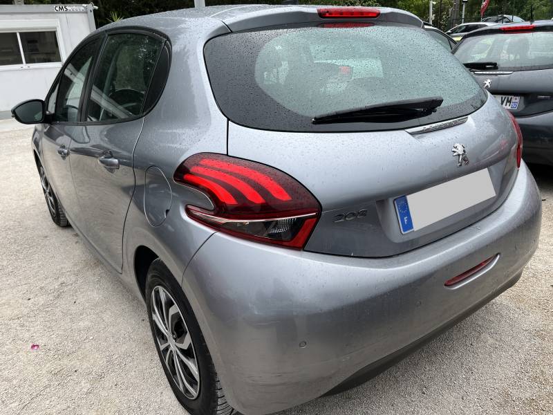  PEUGEOT 208 I Ph2 1.5 Blue HDI 102 Active Business 5p. avec Climatisation et régulateur + Limiteur de vitesse ainsi que Carplay. Garantie 12 Mois. A NIMES