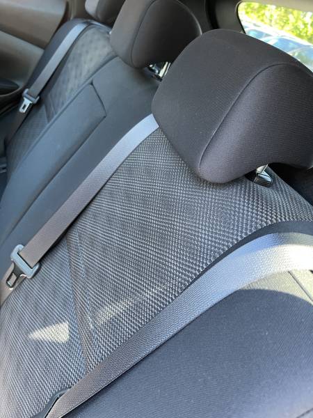  QASHQAI II 1.6 DCI 130 Connect Edition de 2015, en gris acier métallisé verni, dispose d’un historique clair avec kilométrage d’origine garanti de 128 742 km. A ORANGE