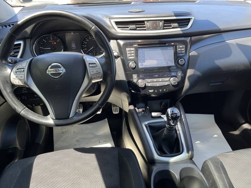 Voiture d’occasion NISSAN QASHQAI II 1.6 DCI 130 Connect Edition. BV6. 5p.  1ère Main. Avec Radars AV + AR et Caméra AR ainsi que Toit Panoramique + Rabat Electrique et. Garantie 12 Mois.