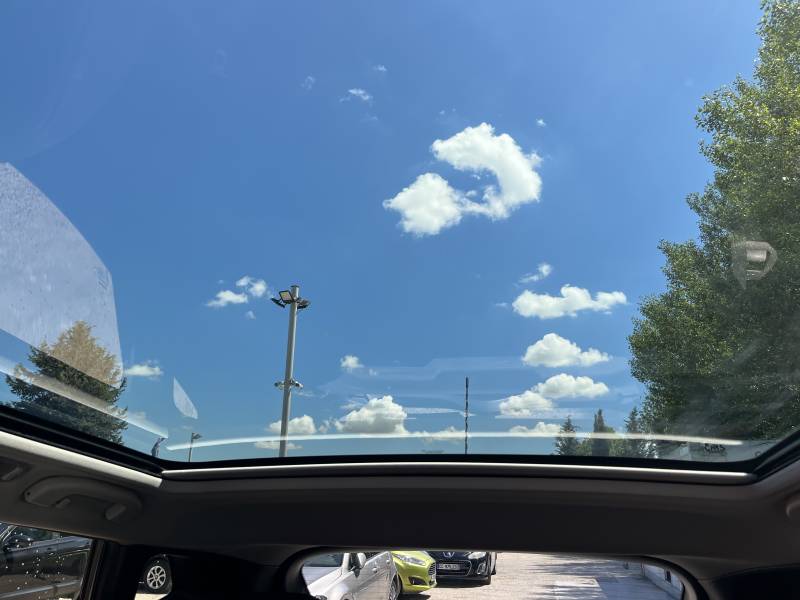 Voiture d’occasion NISSAN QASHQAI II 1.6 DCI 130 Connect Edition. BV6. 5p.  1ère Main. Avec Radars AV + AR et Caméra AR ainsi que Toit Panoramique + Rabat Electrique et. Garantie 12 Mois.
