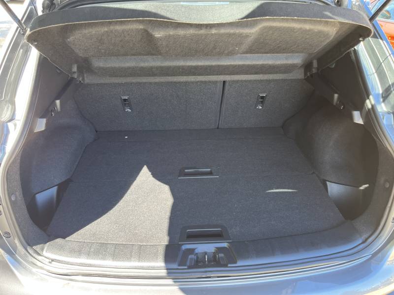Voiture d’occasion NISSAN QASHQAI II 1.6 DCI 130 Connect Edition. BV6. 5p.  1ère Main. Avec Radars AV + AR et Caméra AR ainsi que Toit Panoramique + Rabat Electrique et. Garantie 12 Mois.