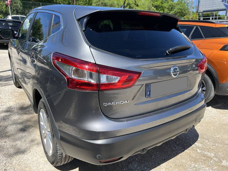 Voiture d’occasion NISSAN QASHQAI II 1.6 DCI 130 Connect Edition. BV6. 5p.  1ère Main. Avec Radars AV + AR et Caméra AR ainsi que Toit Panoramique + Rabat Electrique et. Garantie 12 Mois.