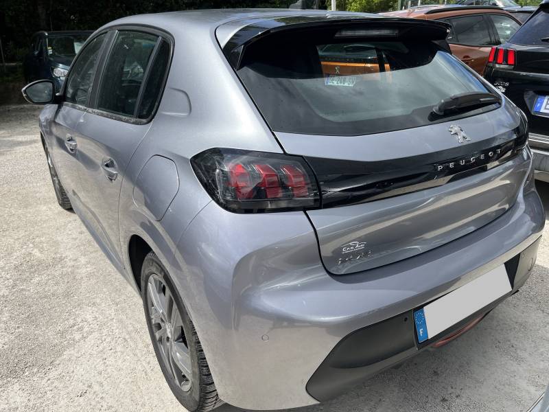 Voiture d’occasion PEUGEOT 208 II 1.5 Blue HDI 102 Active Business. BV6. 5p.1ère Main. avec CarPlay et régulateur et limiteur de vitesse ainsi que GPS Europe Tactile. Garantie 12 Mois.