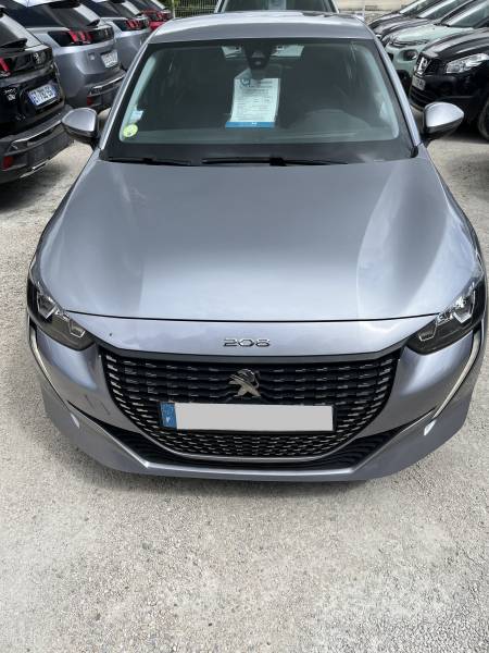 Voiture d’occasion PEUGEOT 208 II 1.5 Blue HDI 102 Active Business. BV6. 5p.1ère Main. avec CarPlay et régulateur et limiteur de vitesse ainsi que GPS Europe Tactile. Garantie 12 Mois.
