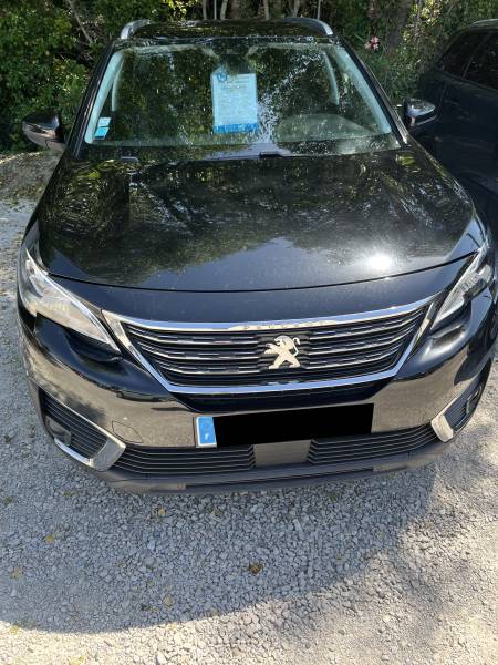 Voiture d’occasion PEUGEOT 5008 II 1.5 Blue HDI 130 Active Business. 7P. EAT 8.  Avec GPS Europe tactile et Caméra de Recul ainsi que Radar AV + AR. Garantie 12 Mois.