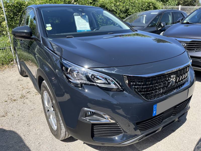 Voiture d’occasion PEUGEOT 3008 II 1.5 BLUE HDI 130 Active Business. EAT 8. 5p. avec GPS Europe Tactile et Radars AV + AR + et Alerte Franchissement de Lignes ainsi que CarPlay. Garantie 12 Mois.