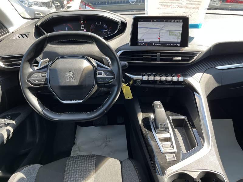 Voiture d’occasion PEUGEOT 3008 II 1.5 BLUE HDI 130 Active Business. EAT 8. 5p. avec GPS Europe Tactile et Radars AV + AR + et Alerte Franchissement de Lignes ainsi que CarPlay. Garantie 12 Mois.
