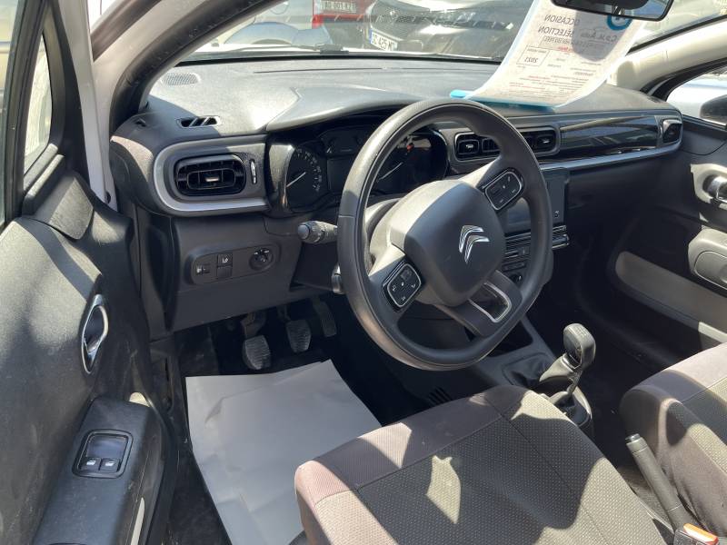 Son moteur Diesel 1.5 Blue HDI 102 ch offre un excellent compromis entre performances et sobriété. A ARLES