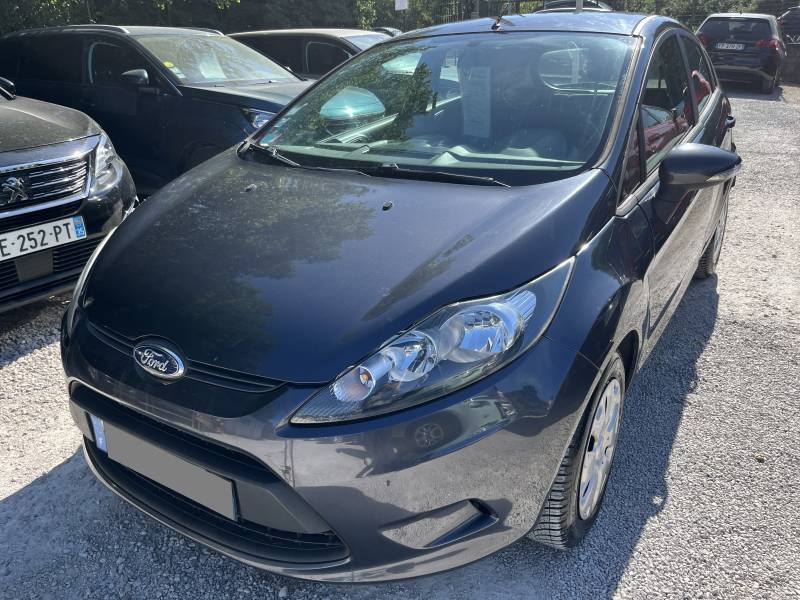 Voiture d’occasion FORD FIESTA VI 1.6 TDCI 95 Econetic. 5p. avec climatisation. Garantie 12 Mois.
