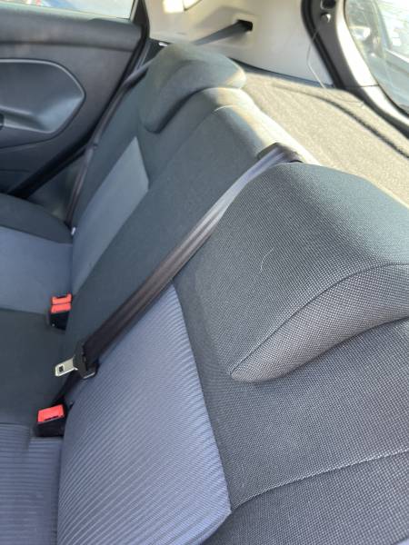 Voiture d’occasion FORD FIESTA VI 1.6 TDCI 95 Econetic. 5p. avec climatisation. Garantie 12 Mois.