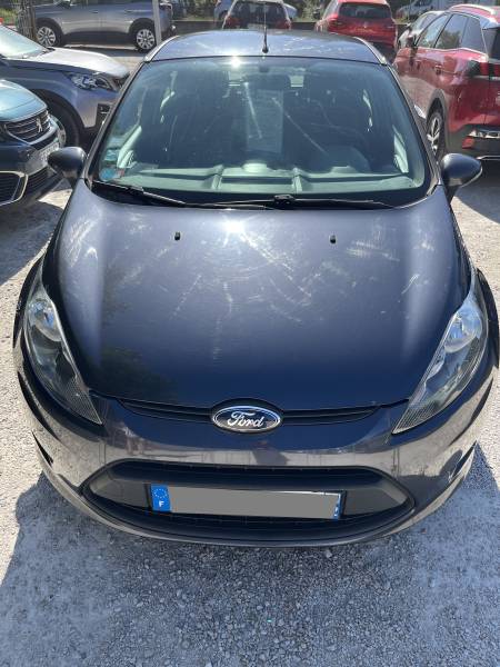 Voiture d’occasion FORD FIESTA VI 1.6 TDCI 95 Econetic. 5p. avec climatisation. Garantie 12 Mois.