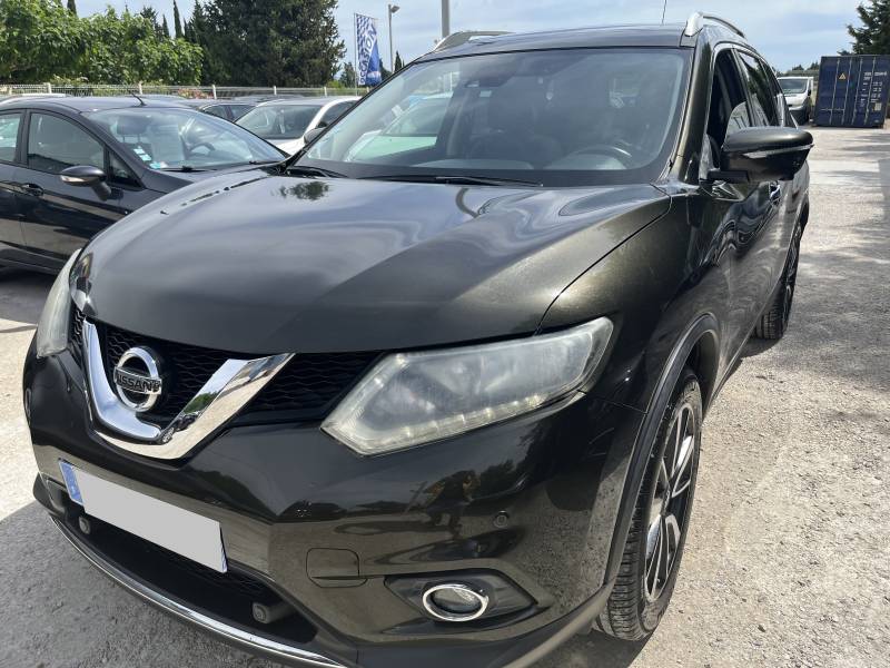  un SUV spacieux et polyvalent parfaitement adapté aux déplacements quotidiens comme aux longs trajets en famille. A ORANGE