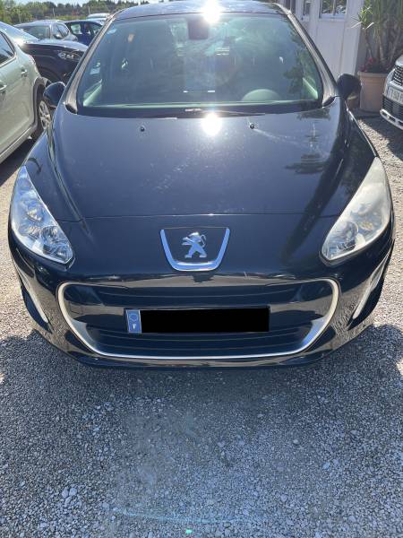 Spécialiste de la vente de voiture d'occasion à Avignon, nous restons à votre disposition pour organiser une visite ou un essai.