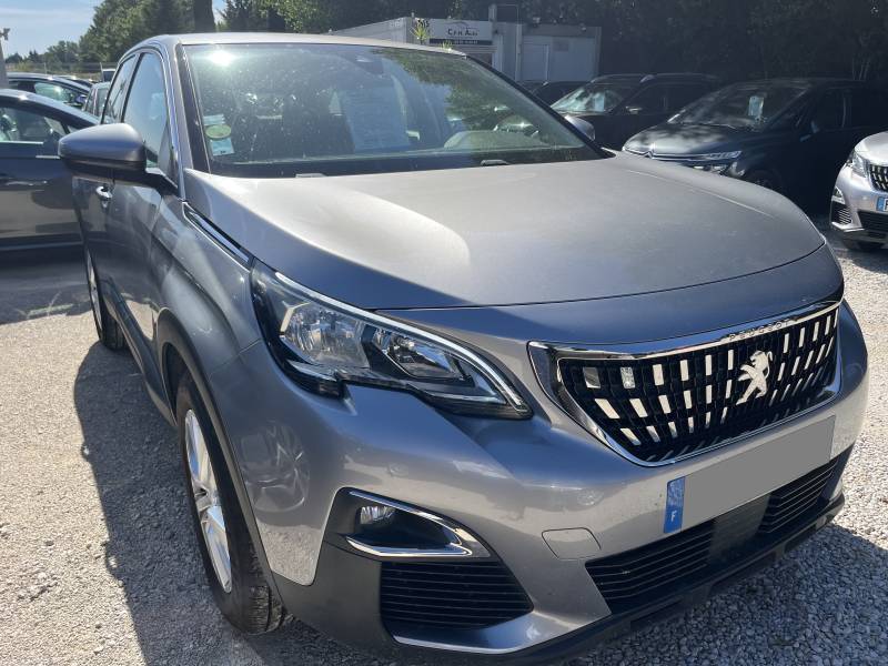 Voiture d’occasion PEUGEOT 3008 II 1.5 BLUE HDI 130 Active Business. BV6. 5p. Avec GPS Europe Tactile et Radars AV + AR + et Lecture des Panneaux ainsi que CarPlay. Garantie 12 Mois.