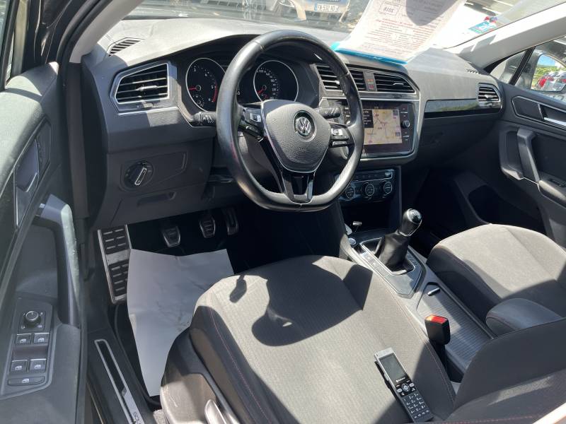 Ce VOLKSWAGEN TYGUAN II 2.0 TDI 150 BlueMotion Confortline BV6 constitue une excellente alternative pour les conducteurs souhaitant un SUV confortable, économique et bien équipé. A ORANGE