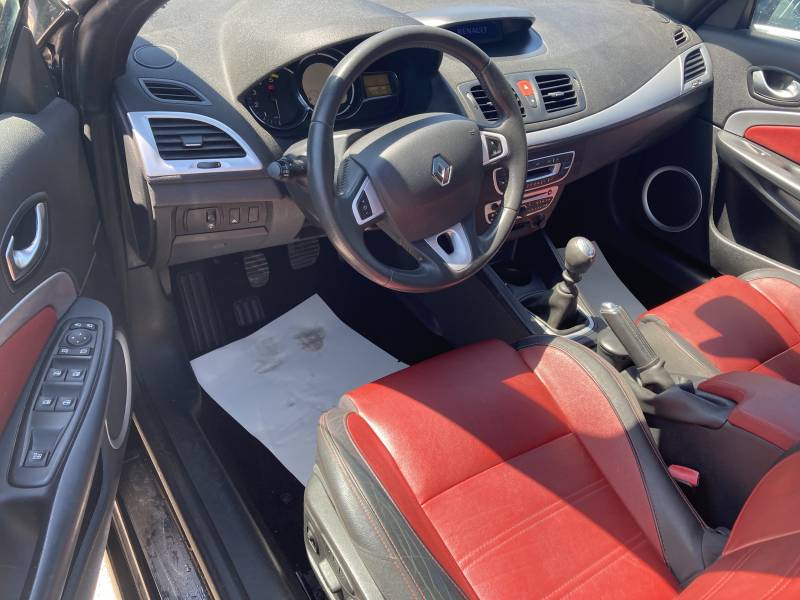 CPM AUTO, votre partenaire de confiance pour l’achat de voitures d’occasion de qualité à : ARLES