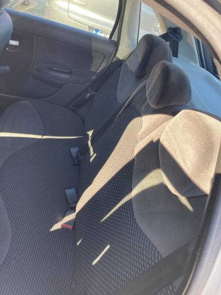 Voiture d’occasion C3 I Ph2 1.4 HDI 70 Confort. 5p.  avec climatisation et radio CD MP3 commande au volant. Garantie 12 Mois.