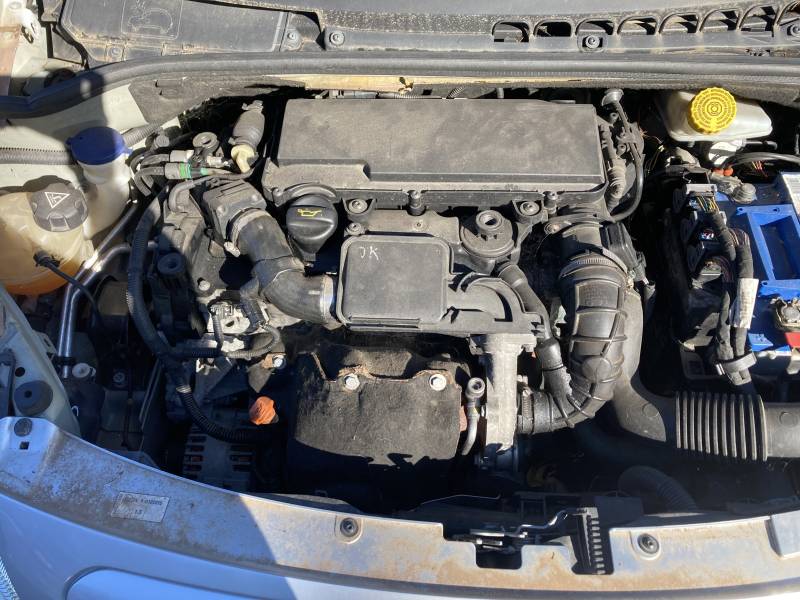 Voiture d’occasion C3 I Ph2 1.4 HDI 70 Confort. 5p.  avec climatisation et radio CD MP3 commande au volant. Garantie 12 Mois.