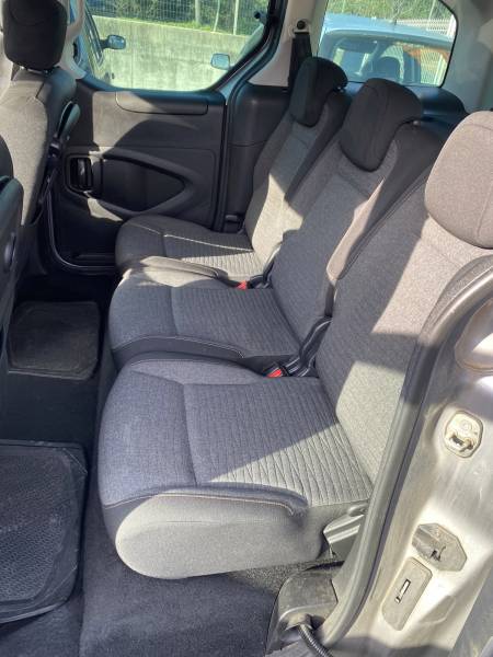 CPM Auto vous propose une très belle voiture d’occasion à petit prix : Voiture d’occasion CITROËN BERLINGO 1.6 Blue-HDI 100 Multispace XTR - Garantie 12 mois à LE PONTET