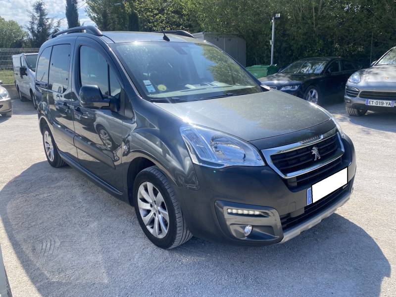 CPM Auto professionnel de la vente de voiture en occasion pas cher vous propose : Voiture d’occasion PEUGEOT PARTNER II Ph 2 1.6 Blue-HDI 120 Outdoor * Garantie 12 mois * ISTRES