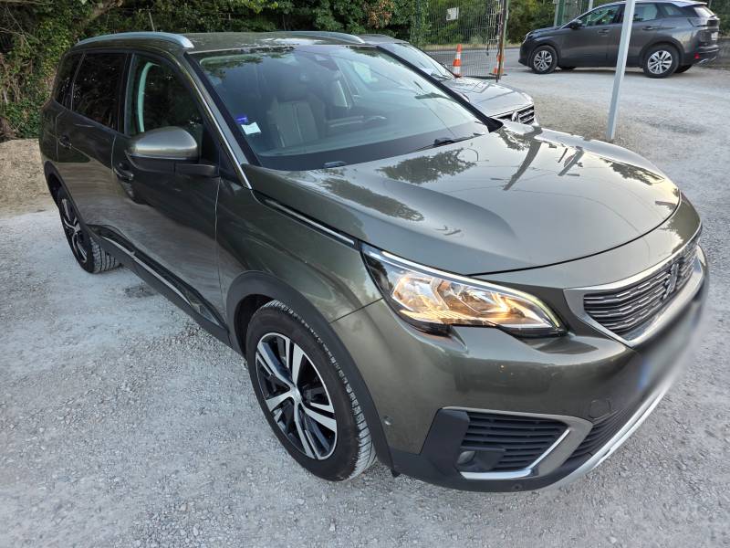PEUGEOT 5008 II 1.5 BLUE HDI 130 Allure Business. BV6. 7Places. Révisé et Garanti 12 Mois