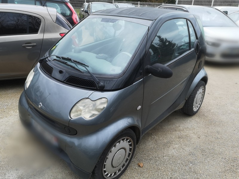 Le Discount CPM AUTO: SMART fortwo 0.7i 61 passion Révisée et Garantie à AVIGNON