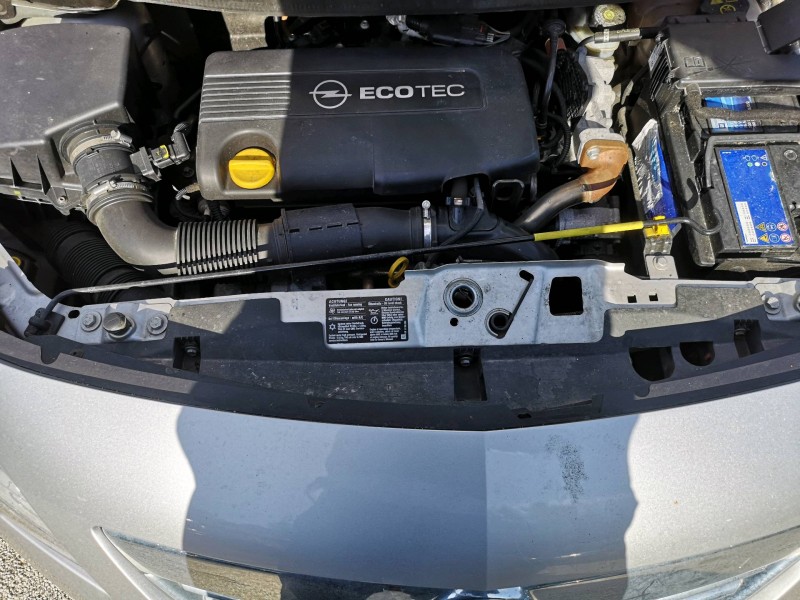 Le Discount CPM AUTO: petit SUV compact OPEL MERIVA 1.7 CDTI 130 Innovation BV6 Garantie 12 mois à BEAUCAIRE TARASCON