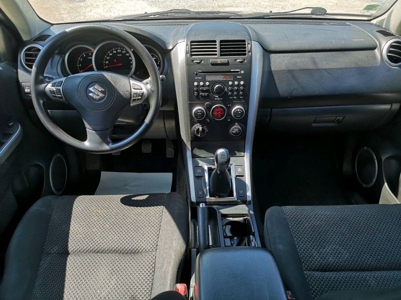 CPM AUTO Discount automobile : SUZUKI Grand VITARA 1.9 DDIS 129 GLX 4x4 4 roues motrices noir révisé et garanti 12 mois à CAVAILLON