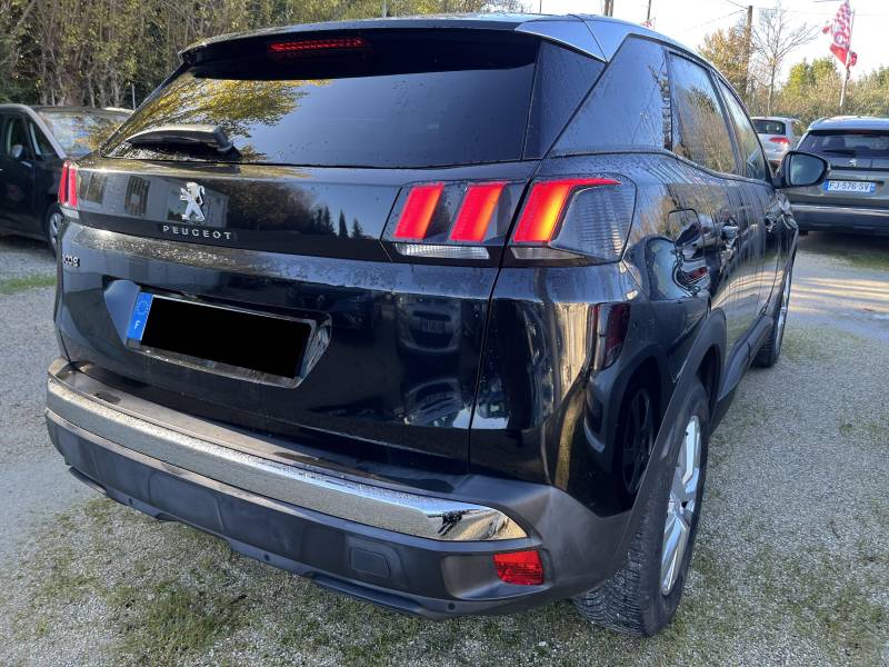 Voiture d’occasion PEUGEOT 3008 II 1.5 BLUE HDI 130 Active Business. EAT 8. 5p. avec GPS Europe Tactile et Radars AV + AR ainsi que Régulateur + Limiteur de vitesses. Garantie 12 Mois.