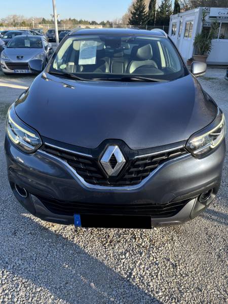 Voiture d’occasion RENAULT KADJAR 1.6 DCI 130 Intens. BV6. 5p. avec Radars AV et AR et Caméra AR ainsi que Crochet d’Attelage.