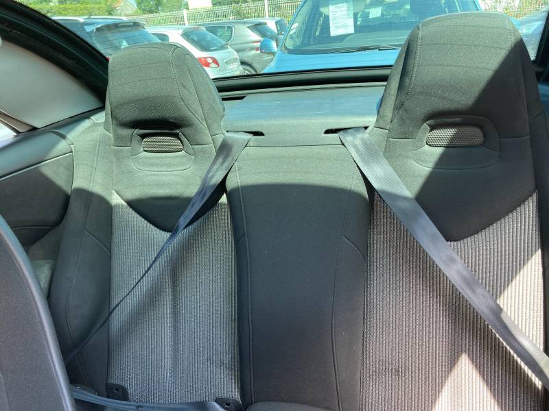 Son moteur diesel e-HDI 115, associé à une boîte manuelle 6 vitesses, offre un bon compromis entre performances et consommation maîtrisée, avec des émissions de CO² contenues à 124 g/km (Crit’Air 2). A ALES