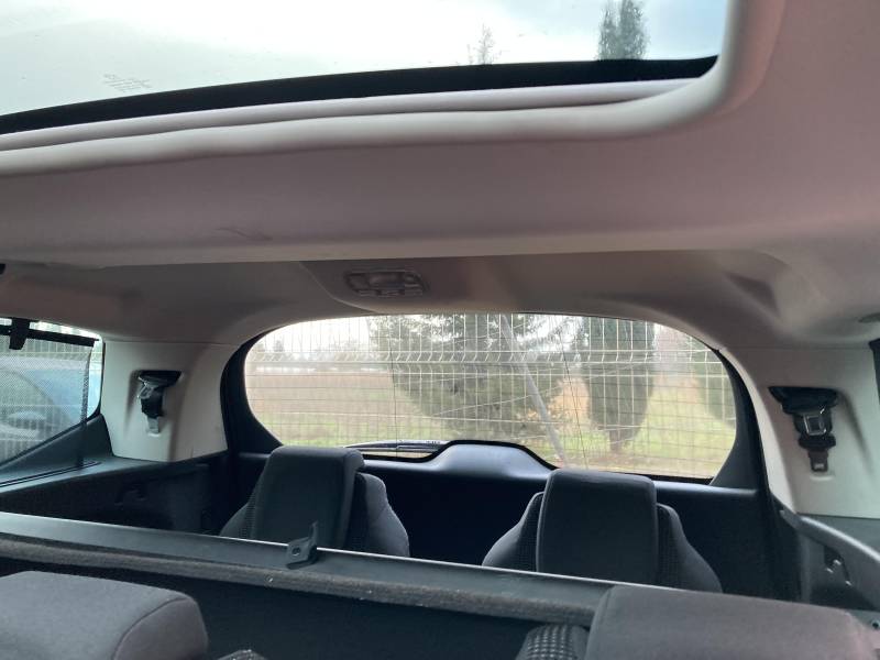 Voiture d’occasion PEUGEOT 5008 1.6 HDI 115 Allure. 7 Places. BV6 avec GPS Europe et Toit Panoramique + Rabat Electrique ainsi que Radars AV +AR. Garantie 12 Mois.