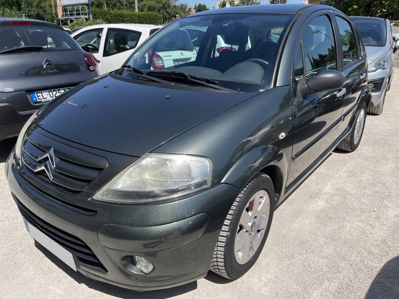voiture d’occasion CITROËN C3 I Ph2 1.6 HDI 90 Exclusive. 5p. Avec Régulateur et Limiteur de vitesses ainsi que radar de recul. Garantie 12 Mois, un modèle reconnu pour son efficacité, sa praticité et son excellent rapport qualité/prix. A ORANGE
