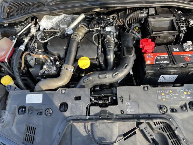 Voiture d’occasion RENAULT CLIO IV 1.5 DCI 75 Intens. 1ère Main. 5p. avec Régulateur + Limiteur de Vitesse et GPS Europe tactile ainsi que Radars de Recul. Garantie 12 Mois.