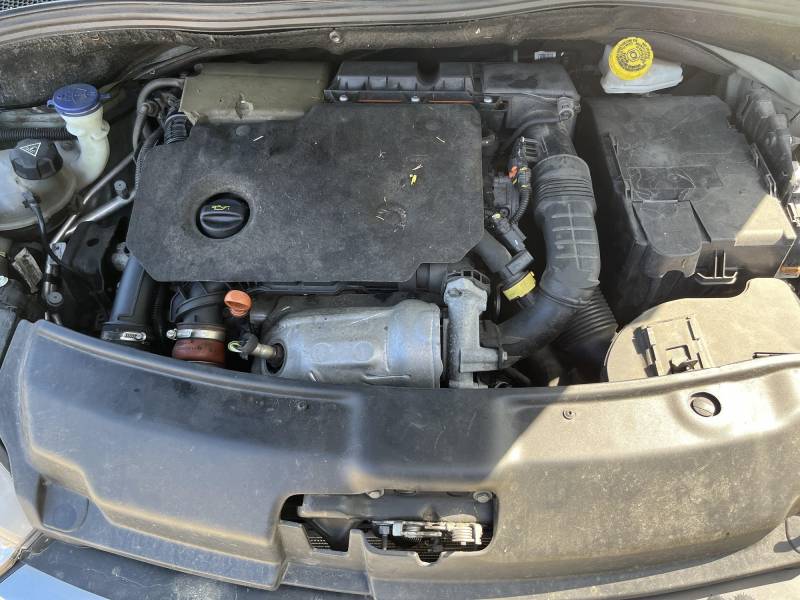 Voiture d’occasion PEUGEOT 208 I Ph2 1.5 Blue HDI 102 Active Business 5p. avec GPS Europe Tactile et régulateur + Limiteur de vitesse ainsi que Carplay. Garantie 12 Mois.