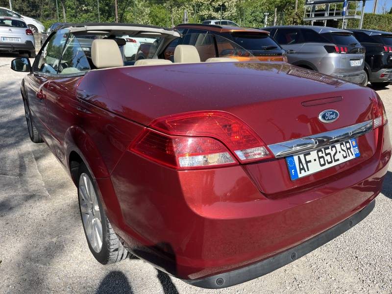 Voiture d’occasion FORD FOCUS CC 2.0 TDCI 136 Titanium. BV6. Avec Sièges Intérieur Cuir Beige et Climatisation Automatique Bizone ainsi que Jantes Alu. Garantie 12 Mois.
