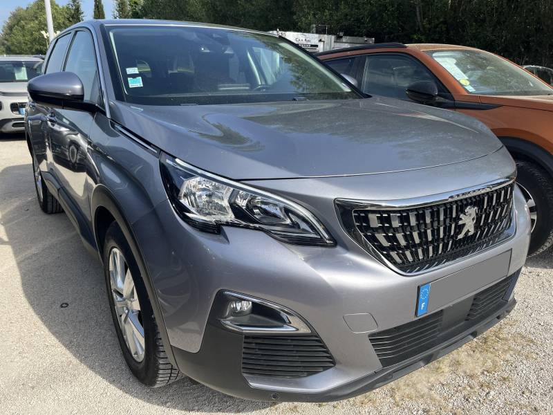 Voiture d’occasion PEUGEOT 5008 II 1.5 Blue HDI 130 Active Business. 7P. EAT 8.  Avec GPS Europe tactile et CarPlay ainsi que Radar AV + AR. Garantie 12 Mois.
